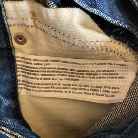 Abercrombie & Fitch Denim Raw Hem Skirt. NWOT. Size 24 - Picture 10 of 10